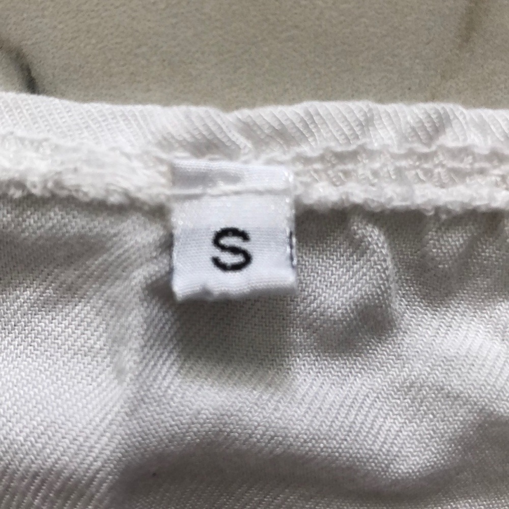 Brandy Melville cropped top - Picture 2 of 6
